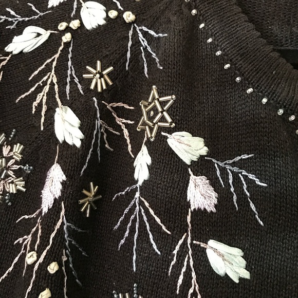 Black 1X cardigan sweater, silver embellishment Stitches in Time - Picture 10 of 11